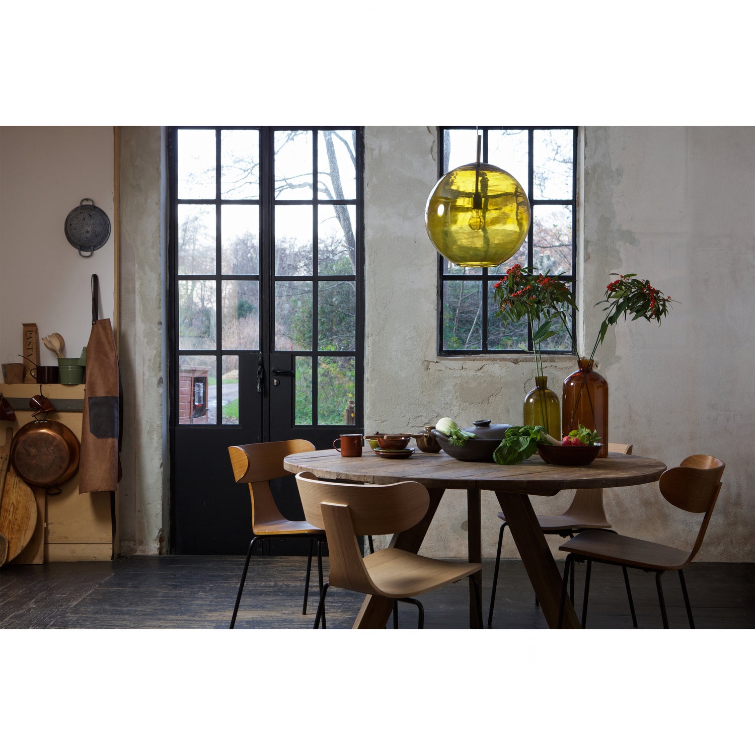 Eetkamerstoel Form met zwarte poot - Naturel - Afbeelding 3