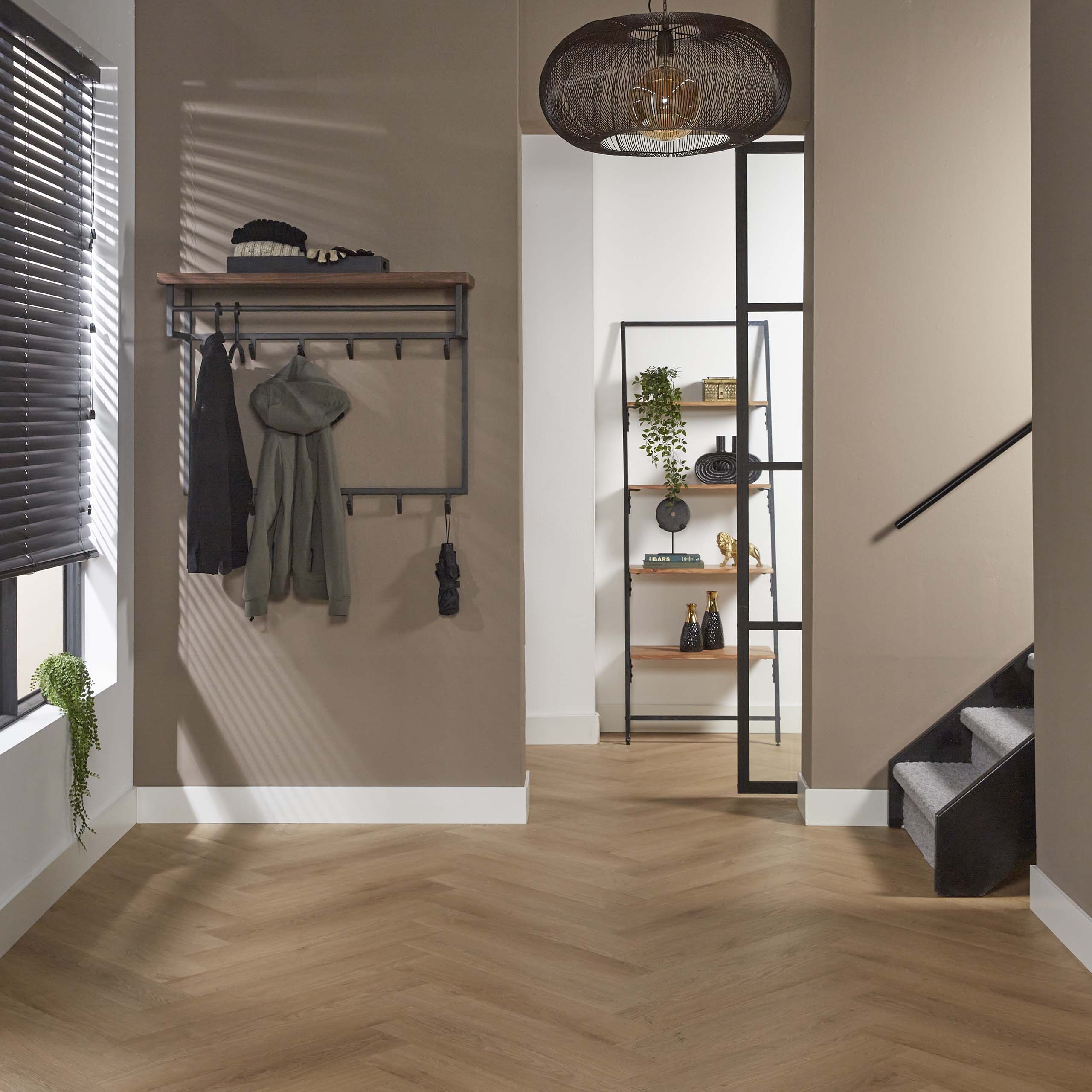 Kapstok Daytona Notenhout met 12 haken en plank - Afbeelding 2